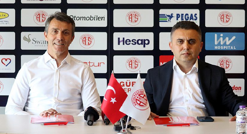 Antalyaspor’un yeni teknik yöneticisi Bülent Korkmaz oldu
