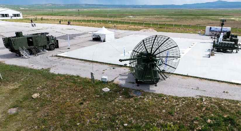 ASELSAN’dan DRONEDEF: Farklı pozisyonlardan geldiler, saniyeler içinde yok etti