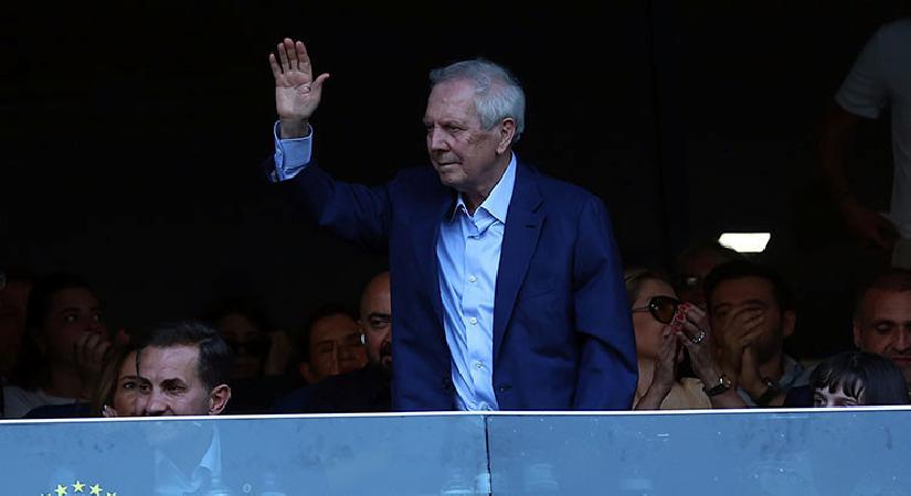 Aziz Yıldırım, Fenerbahçe’de 13. kere başkanlığa seçildi!