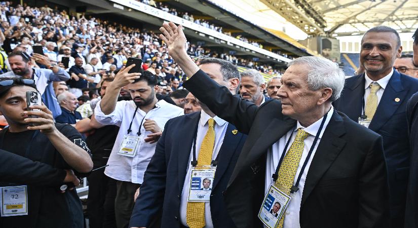 Aziz Yıldırım tekrar lider seçildi. “Kazanan Fenerbahçe’dir”