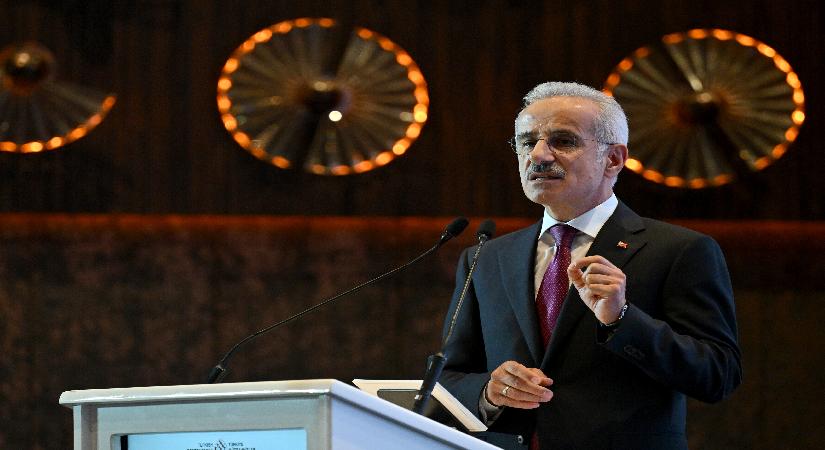 Bakan Uraloğlu: Halkalı ve İstanbul Havalimanı ortası 30 dakika olacak