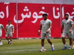 “Buraya futbol için geldik. Siyasetçi değiliz”