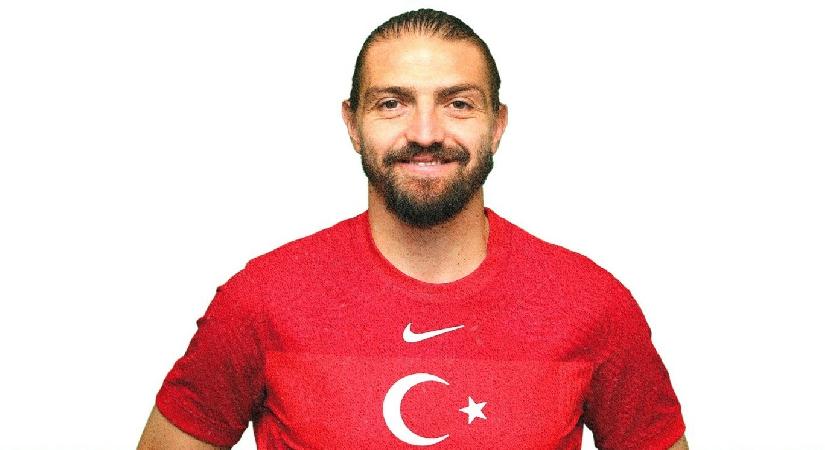 Caner Erkin, etkin futbolculuk mesleğini noktaladı