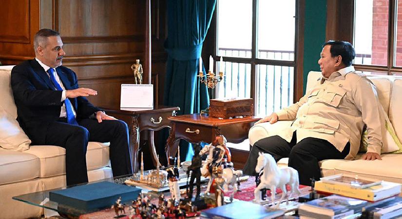 Dışişleri Bakanı Hakan Fidan Endonezya Cumhurbaşkan Subianto bir ortaya geldi