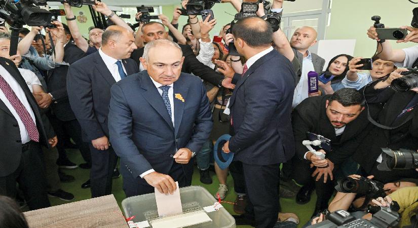 Ermenistan bir sefer daha Paşinyan dedi… Ankara’ya sıcak bildiri