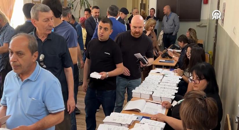 Ermenistan’da Paşinyan’ın seçim galibiyeti katılaştı