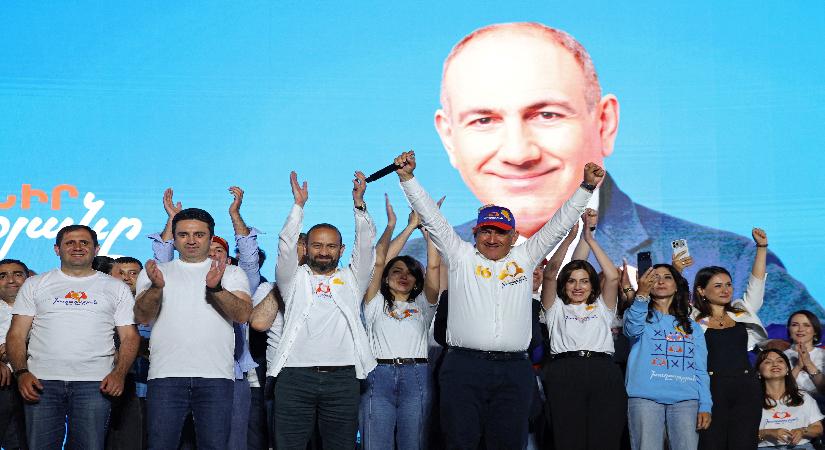 Ermenistan’da seçim. Paşinyan zafer ilan etti
