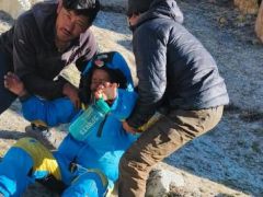 Everest’te mucize kurtuluş. Altı gündür kayıptı, sürünerek kampa ulaştı