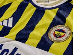 Fenerbahçe’nin 120. yıl logolu formaları tanıtıldı