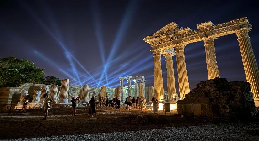 Gece müzeciliğinde yeni dönem başladı. 20 müze ve ören yeri 1 Ekim’e kadar ziyaret edilebilecek
