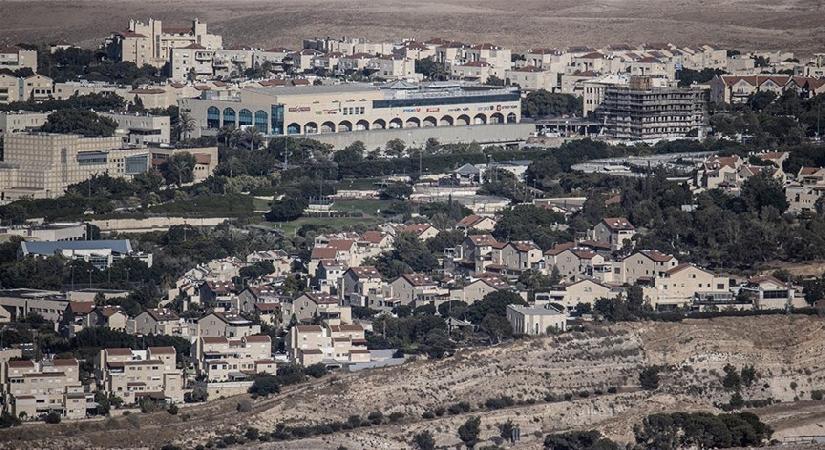 İngiltere’de skandal tez: Hayır kurumlarından yasa dışı İsrail yerleşimlerine milyonlarca sterlin