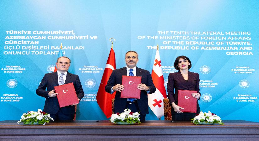 İstanbul Bildirisi’nde ”Orta Koridor” ve güç işbirliği öne çıktı