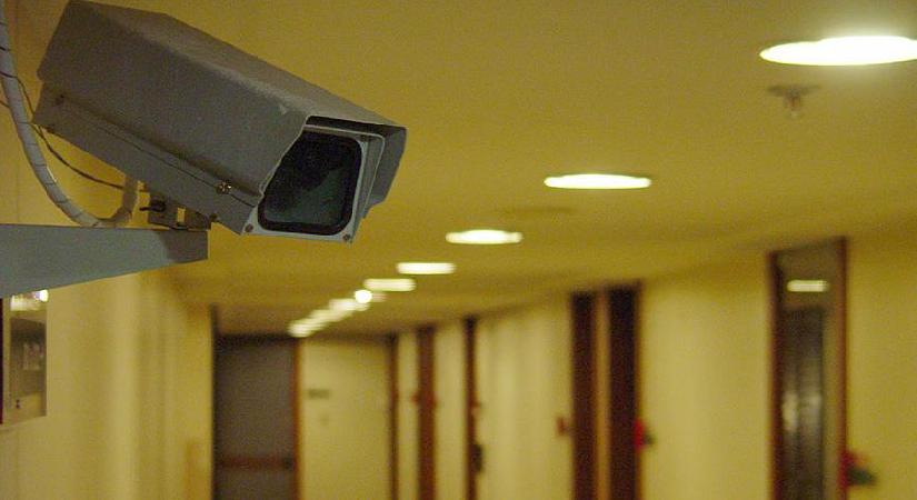 KVKK’den belediyelere “meydanlardan canlı yayın yapmayın” uyarısı