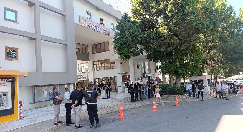 Manavgat Belediyesi operasyonu: İki müdür ve bir iş insanı gözaltında