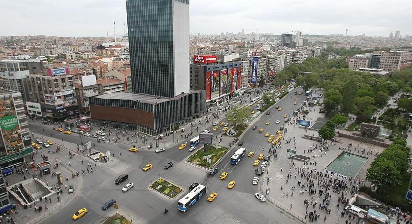 NATO zirvesi öncesi Ankara’nın mazgalları toplumsal medyada gündem oldu