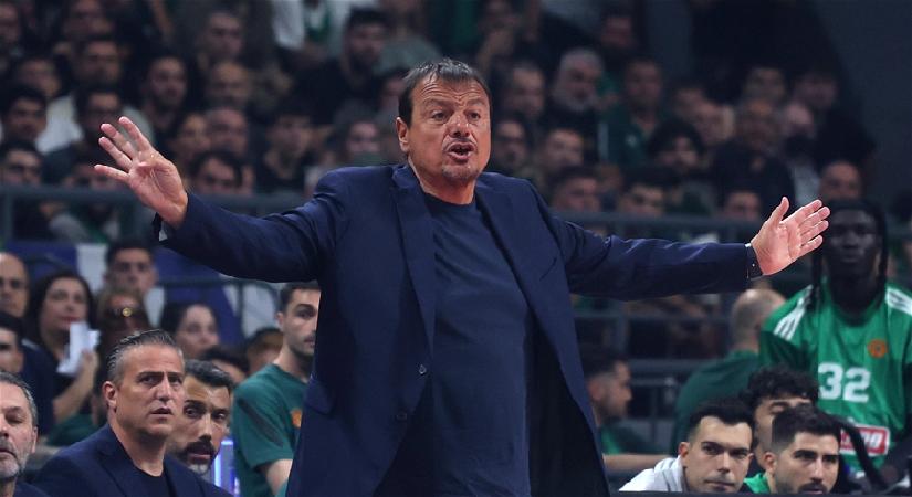 Olympiakos taraftarlarının yakışıksız hareketine Ergin Ataman’dan sert karşılık. “Size gerçeği hatırlatırım”