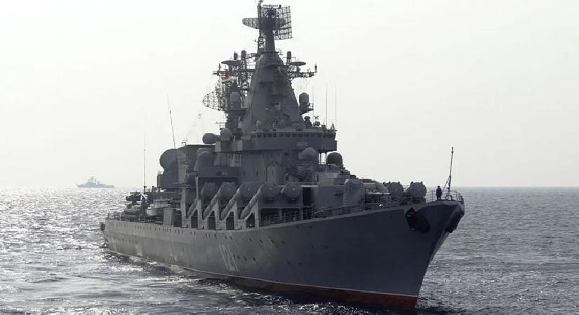 Rus savaş gemisi ihtar ateşi açtı: İngiliz çift yaşananları anlattı