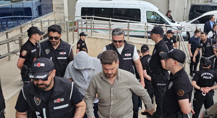 Rüşvet alıp kürtaj yapan doktora operasyon. Yasal süreyi geçirenlerden 100 bin lira istemiş