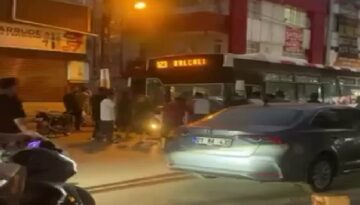 10 kişi belediye otobüsü sürücüsüne saldırdı. Camdan girip sürücüsü hastanelik ettiler