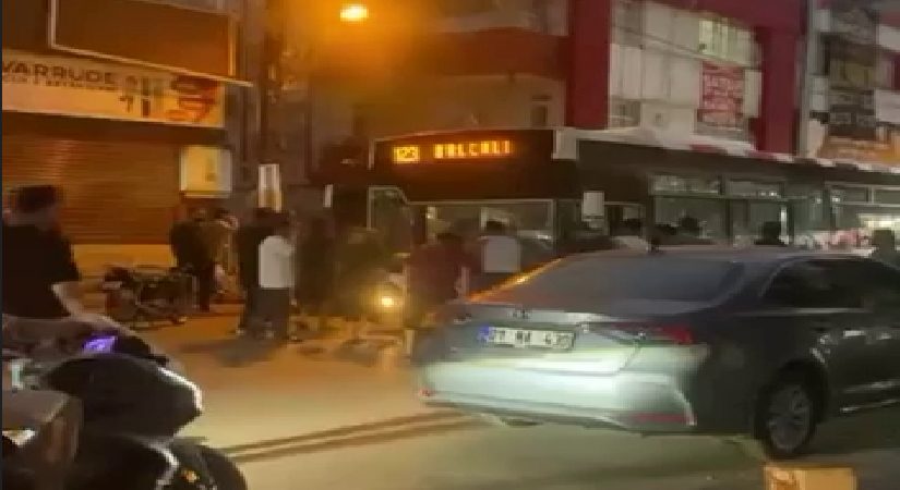 10 kişi belediye otobüsü sürücüsüne saldırdı. Camdan girip sürücüsü hastanelik ettiler