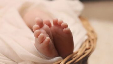 15 milyonda bir: Tek yumurta dördüzleri dünyaya geldi