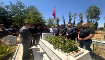 15 Temmuz şehidi Van’daki mezarı başında anıldı