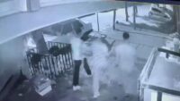 8 aylık gebe eşine tatlı almaya çıktı dehşeti yaşadı. Eşi endişeden erken doğum yaptı