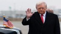 ABD’de yeni anket. Trump’a takviye yüzde 32’ye düştü