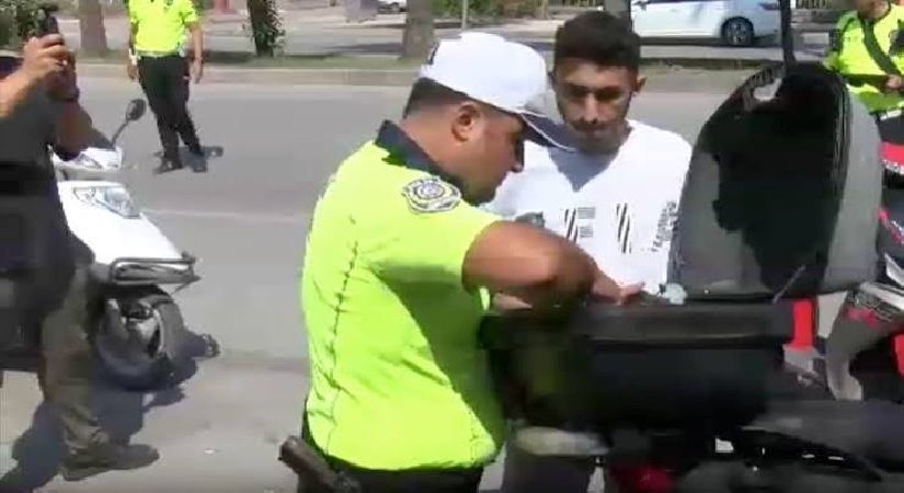 Adana’da motosiklet kontrolü: 43 şoföre 730 bin lira ceza