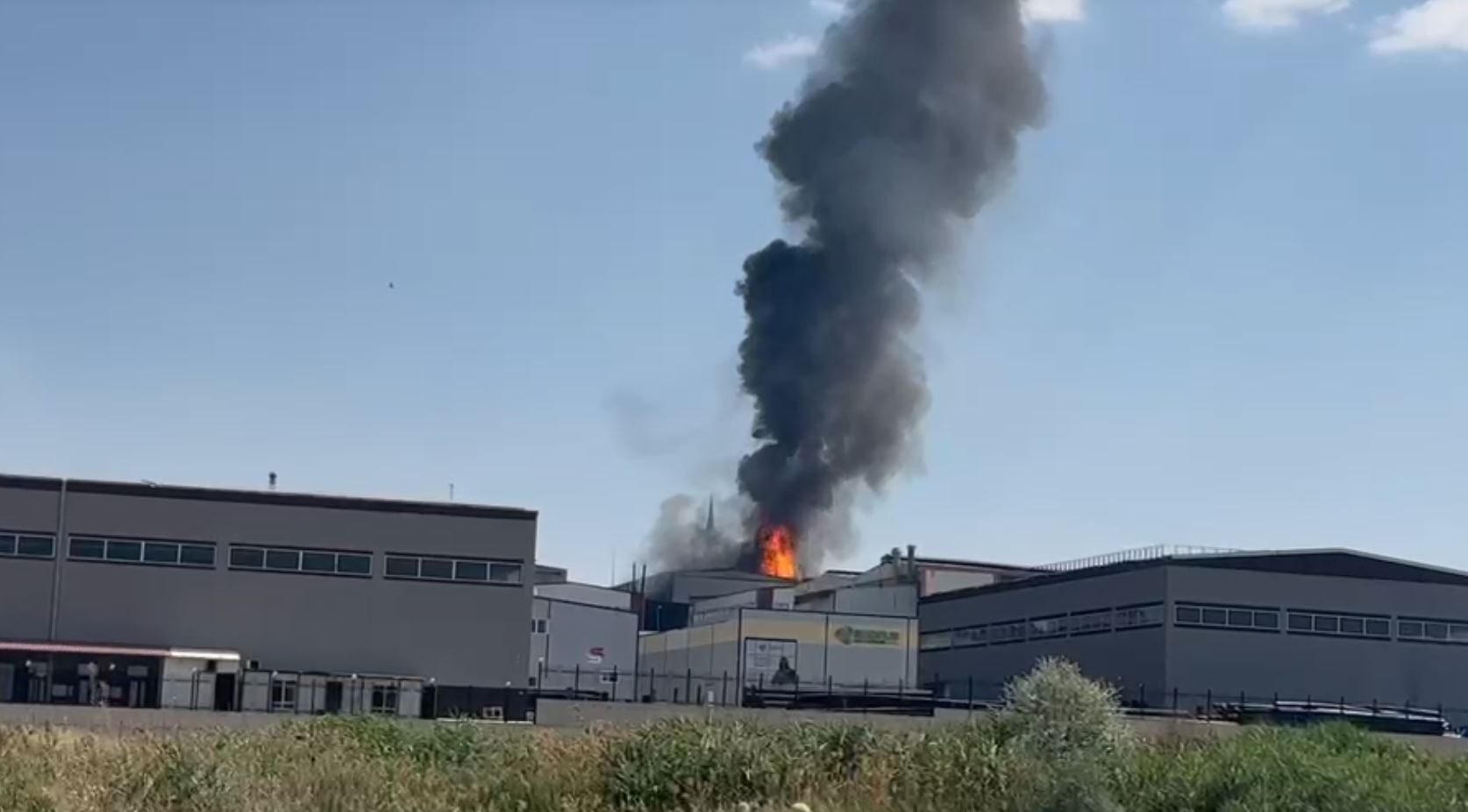 Ankara’daki fabrika yangını denetim altında
