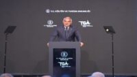 Bakan Ersoy: “Turizm geliri birinci 6 ayda 25,7 milyar dolar oldu”