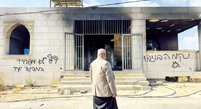 Batı Şeria’da yerleşimci terörü: Mescitleri ataşe verdiler
