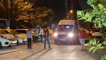 Boşanmak isteyen eşini uykuda katletti