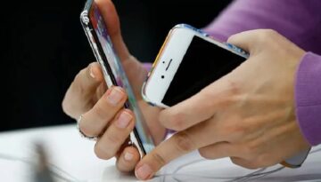 Çekya’da okullarda cep telefonu yasaklanıyor