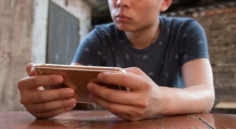 Cep telefonu çocukların okuma marifetini etkileyebilir