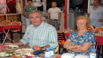 Deniz Baykal’ın eşi Olcay Baykal hayatını yitirdi