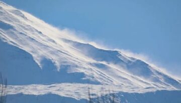 Elbruz Dağı’nda kar fırtınası faciası: 5 dağcı hayatını kaybetti