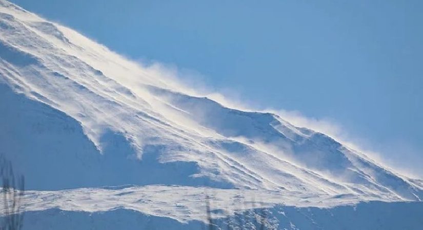 Elbruz Dağı’nda kar fırtınası faciası: 5 dağcı hayatını kaybetti
