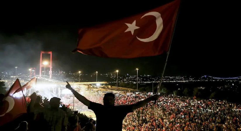 FETÖ’nün darbe teşebbüsünün 10’uncu yılı: 15 Temmuz gecesi saat saat neler yaşandı?