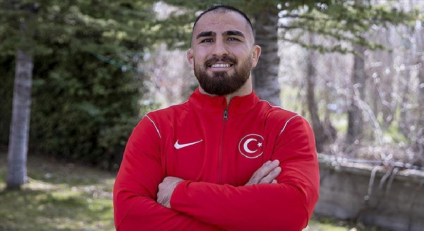 Feyzullah Aktürk kimdir, nereli, kaç yaşında? Feyzullah Aktürk 665. Tarihi Kırkpınar Yağlı Güreşleri’nde finale yükseldi!