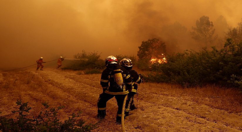 Fransa ve İspanya’da yangın felaketi. 100 bini aşkın kişi tahliye edildi