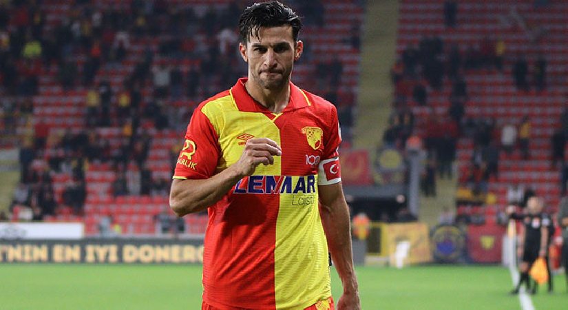Göztepe’den futbolu bırakan İsmail Köybaşı’na teşekkür bildirisi