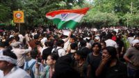 Hindistan’da son durum. Modi yasal düzenleme kelamı verdi