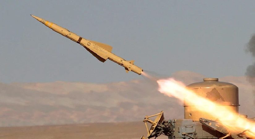 Husiler Suudi Arabistan’a ilişkin petrol tankerini maksat aldı