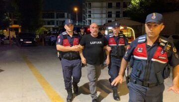 İsimli denetimle hür kalan Ezel Akay’dan açıklama. “Mahkeme sonunda her şeyi öğreneceksiniz”