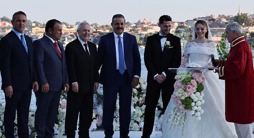 İsmail Yüksek, dünyaevine girdi!
