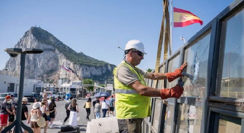 İspanya komşusuyla hudut kapılarını kaldırdı