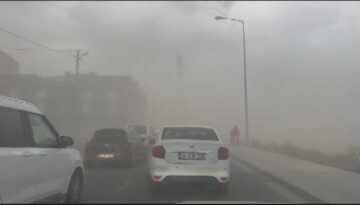 İstanbul’da fırtına tesirli oluyor