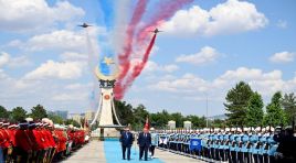 İşte Türk Yıldızları’nın selamlama uçuşunun kokpit imgeleri