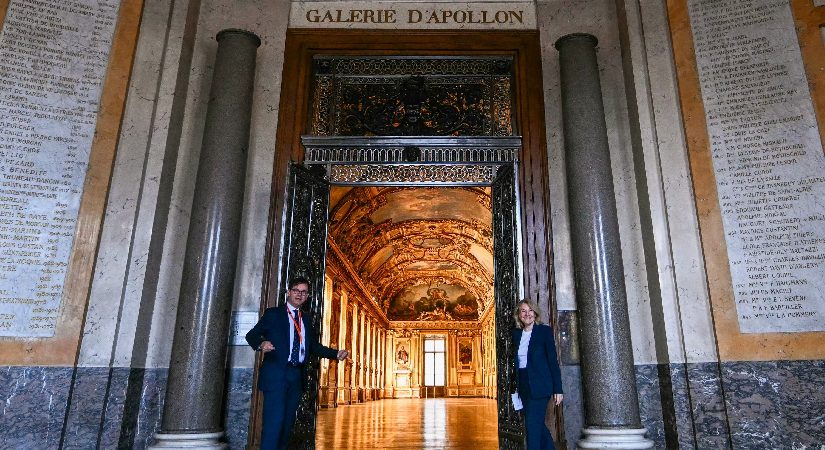 Louvre’da tarihi soygunun yaşandığı galeri yine açıldı